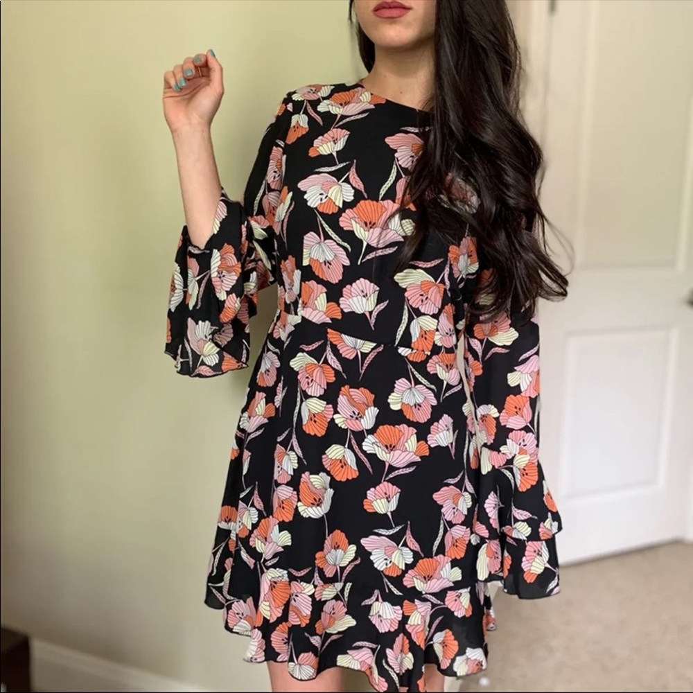 Floral ruffle sleeve dress